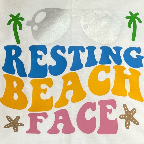 Small vneck tshirt - Picture 3 of 3